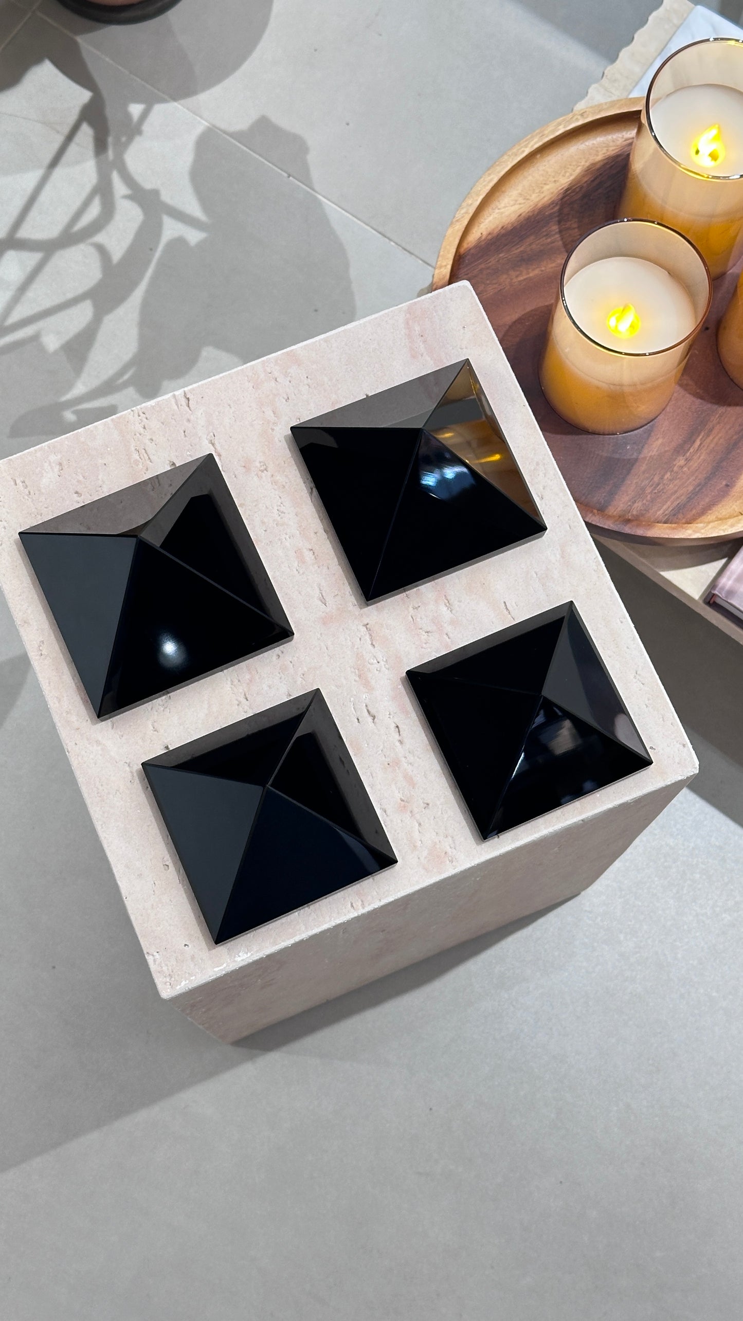 黑曜石金字塔 Black Obsidian Pyramid - ART OF GEM