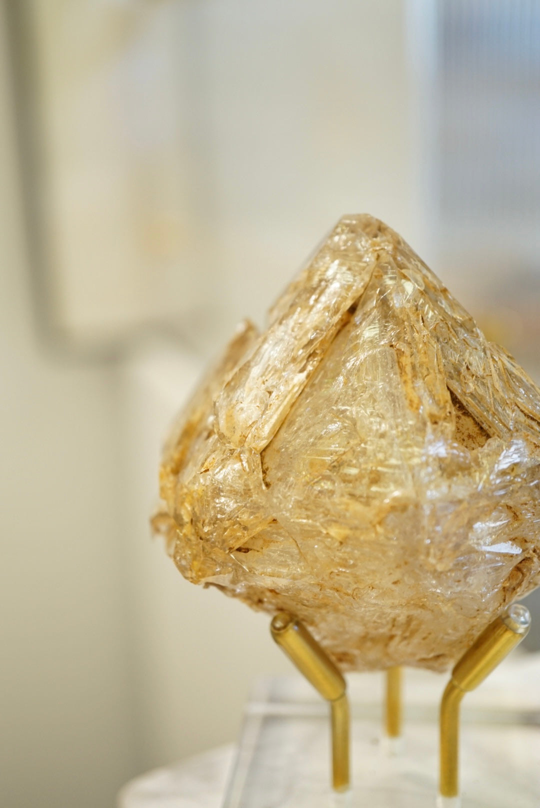 巴基斯坦鑽石形黃泥骸骨水晶 Pakistan Fenster Quartz - ART OF GEM