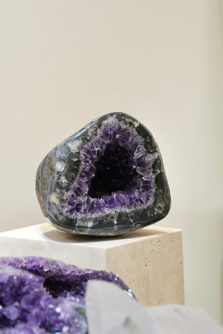 罕有烏拉圭全瑪瑙拋光紫晶洞 - ART OF GEM