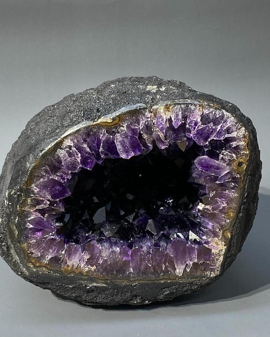 收藏級烏拉圭帝王紫紫晶洞 - ART OF GEM