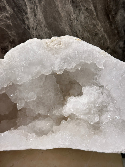 巴西白水晶洞 - ART OF GEM