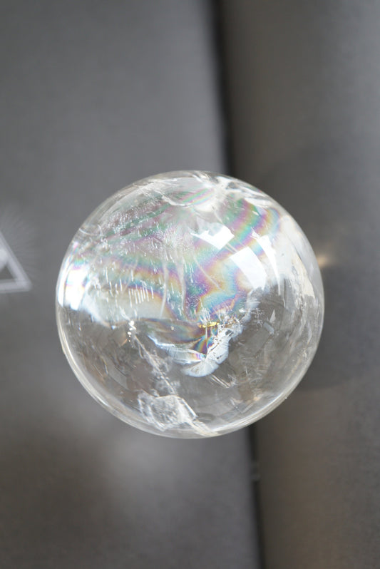 清透彩虹巴西白水晶球 - ART OF GEM