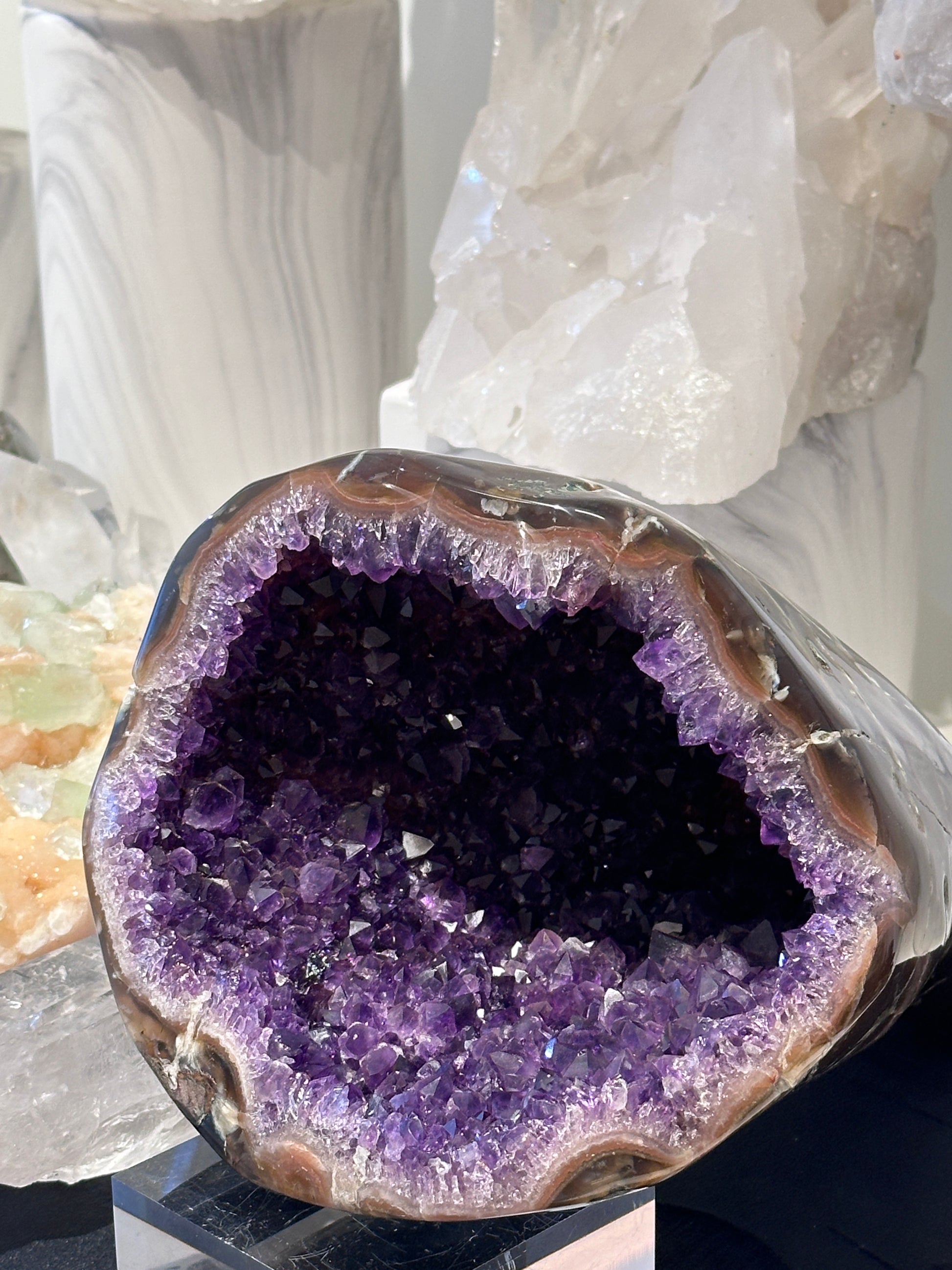 罕有烏拉圭全瑪瑙拋光紫晶洞 - ART OF GEM