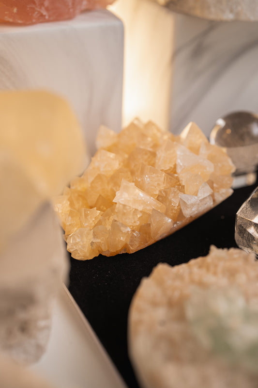 黃方解石晶簇 - ART OF GEM