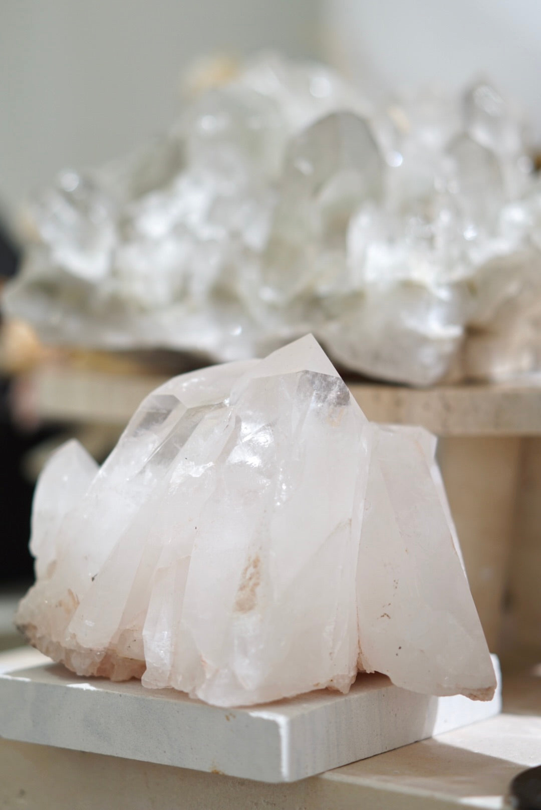 巴西白水晶簇 (帶粉調) - ART OF GEM