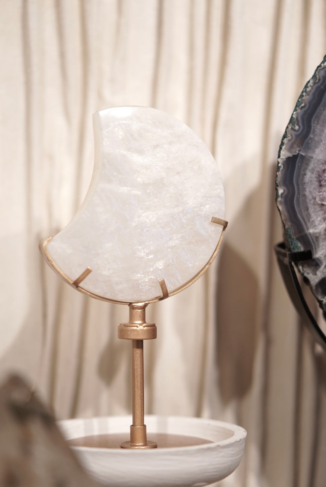 印度藍光月亮石 (連旋轉底座) - ART OF GEM