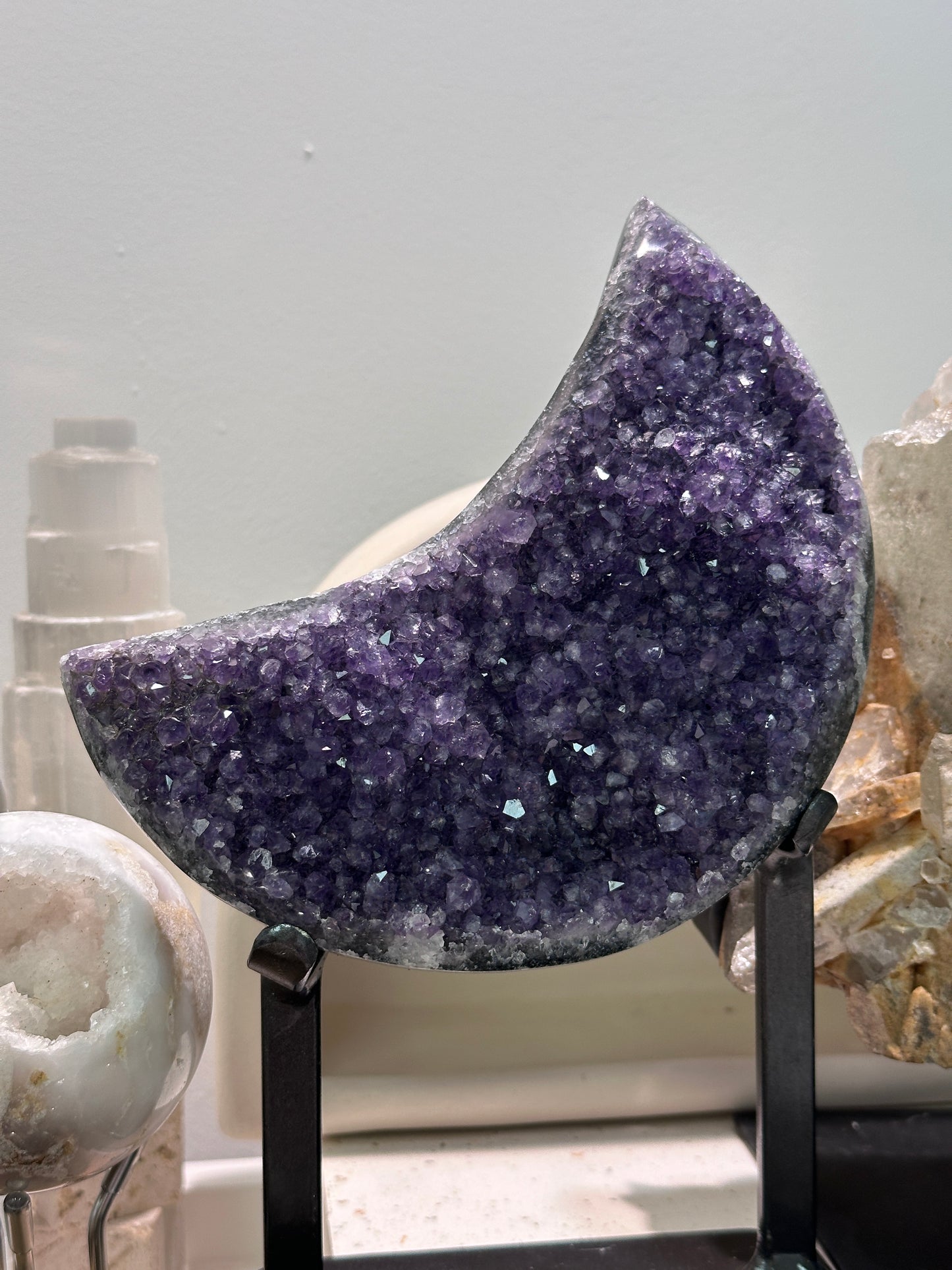 烏拉圭紫水晶月亮 (連座)Uruguay Amethyst Moon (with stand) - ART OF GEM