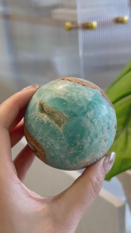 藍加勒比方解石球