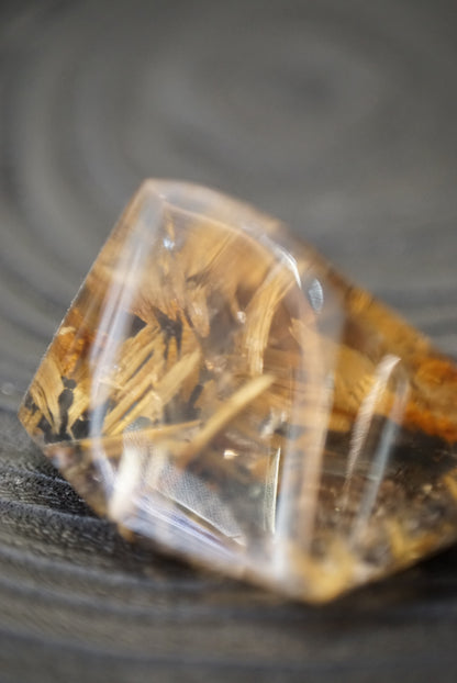收藏級金鈦晶Golden Rutiled Quartz - ART OF GEM 