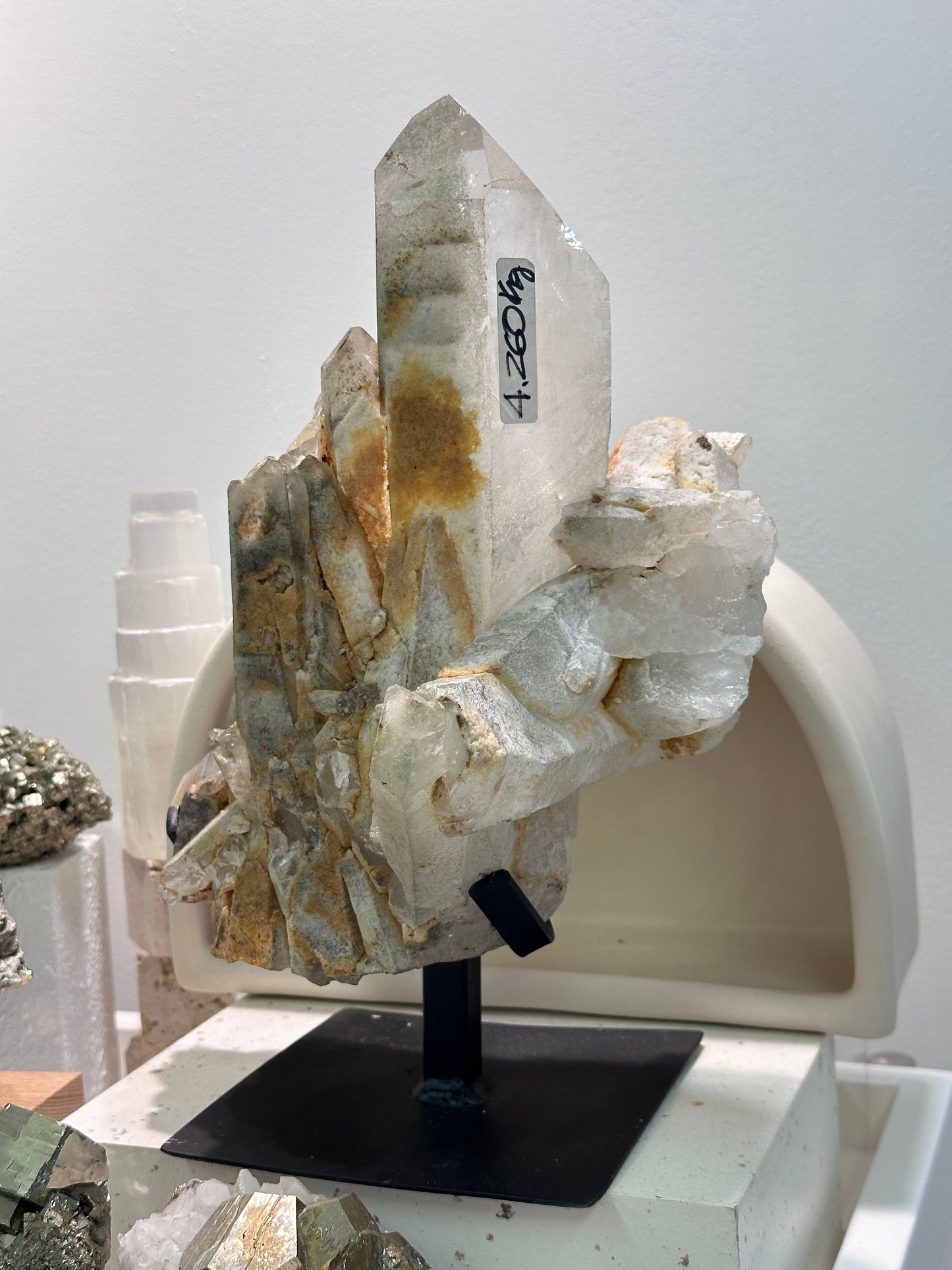 4.26KG 重量級巴西四季幽靈水晶簇 Brazil Phantom Quartz Cluster