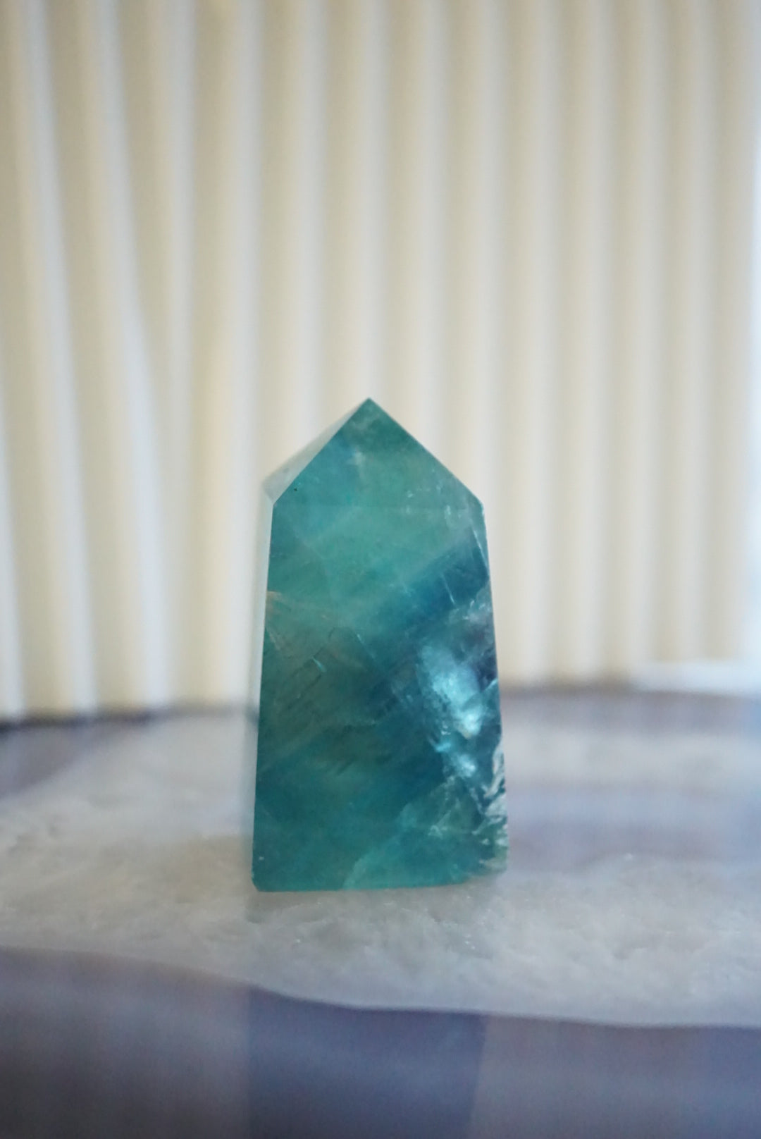 綠羽毛螢石柱  Fluorite Tower