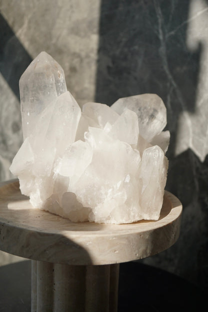1.7KG巴西白水晶簇 （帶雙時光隧道 ）Brazil White Quartz Cluster - ART OF GEM 