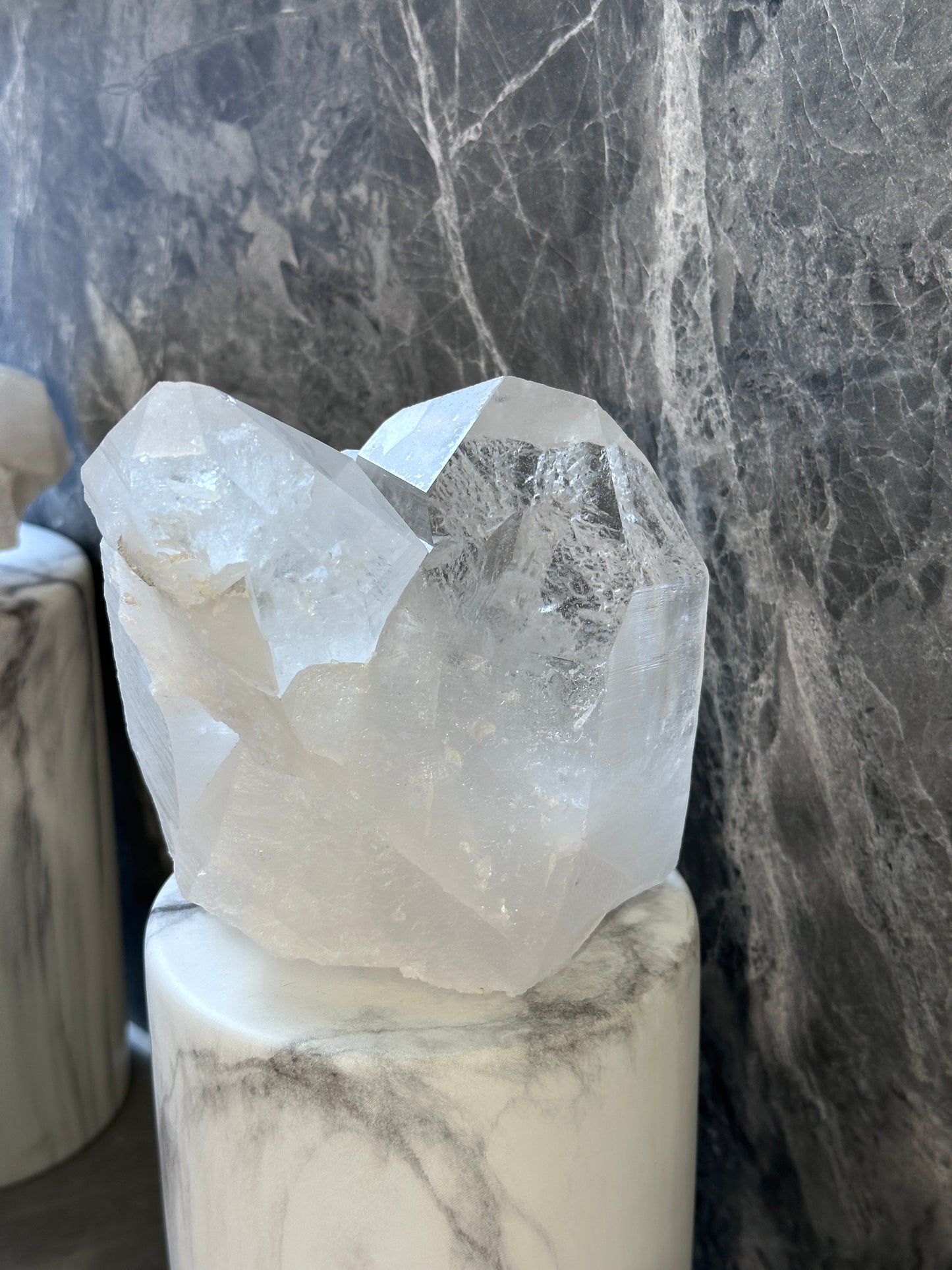 2.1KG巴西白水晶簇 Brazil White Quartz Cluster