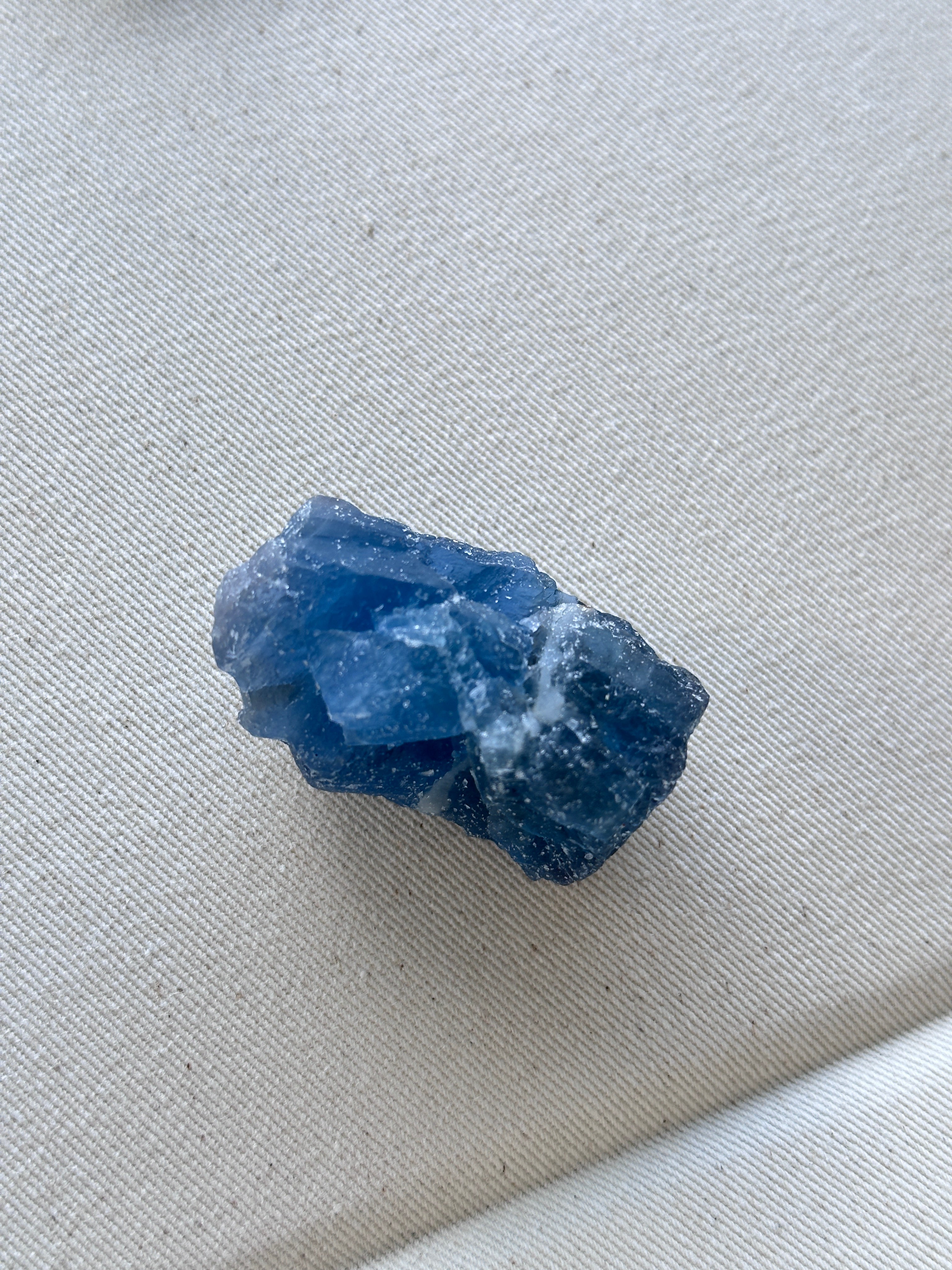 巴西藍綠螢石原石（20-30mm) - ART OF GEM 