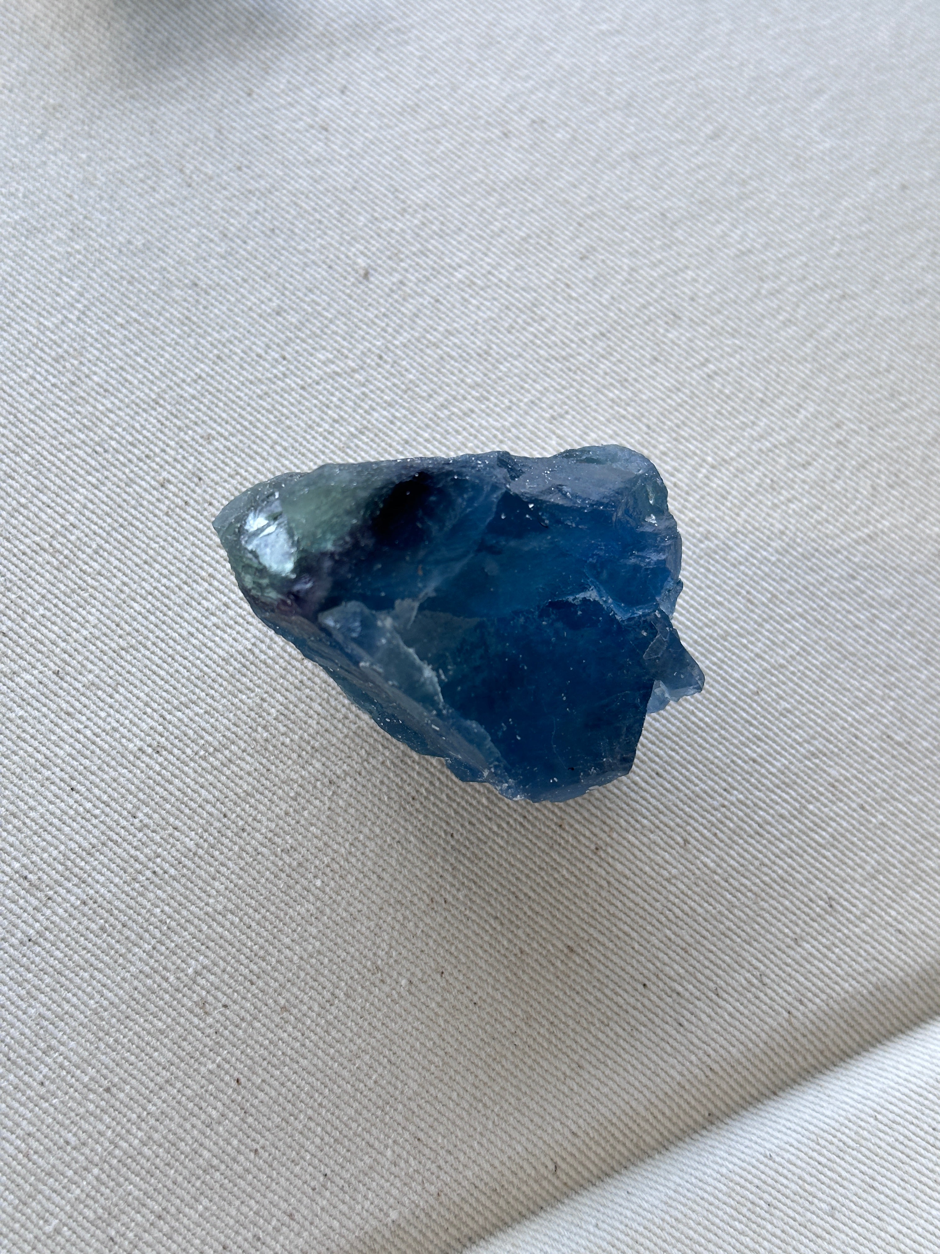 巴西藍綠螢石原石（20-30mm) - ART OF GEM 