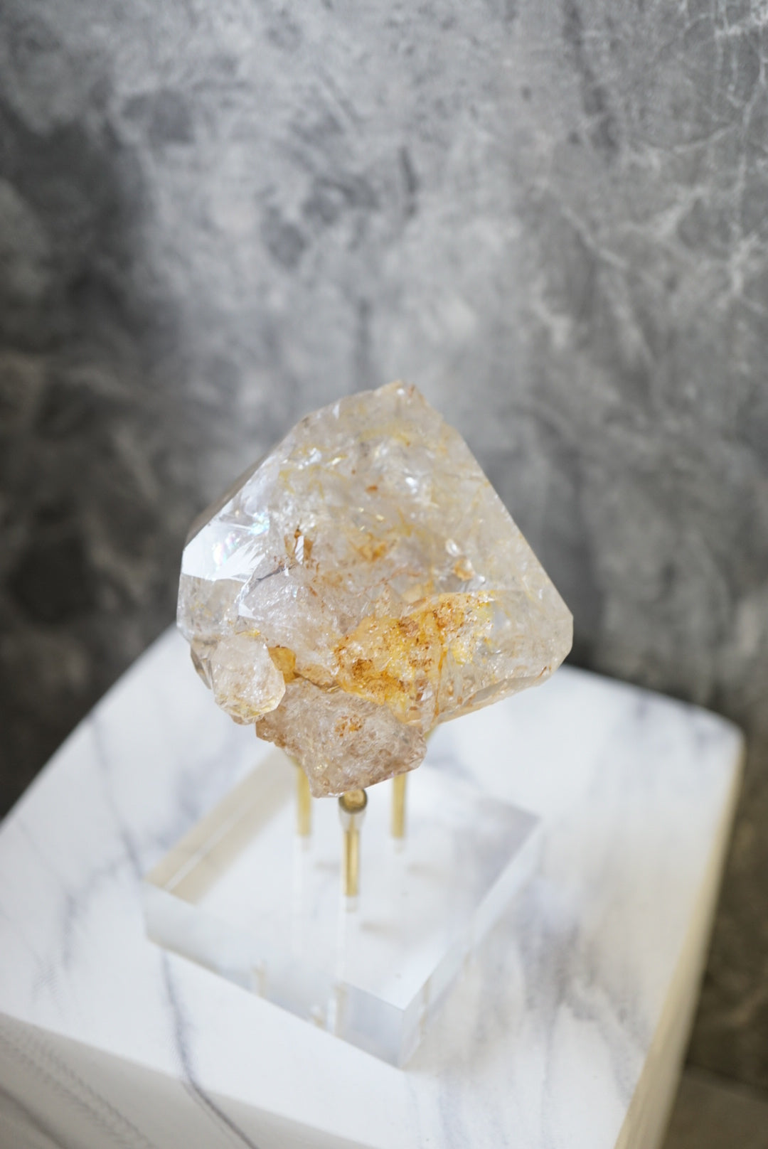 巴基斯坦黃泥骸骨水晶 Pakistan Fenster Quartz