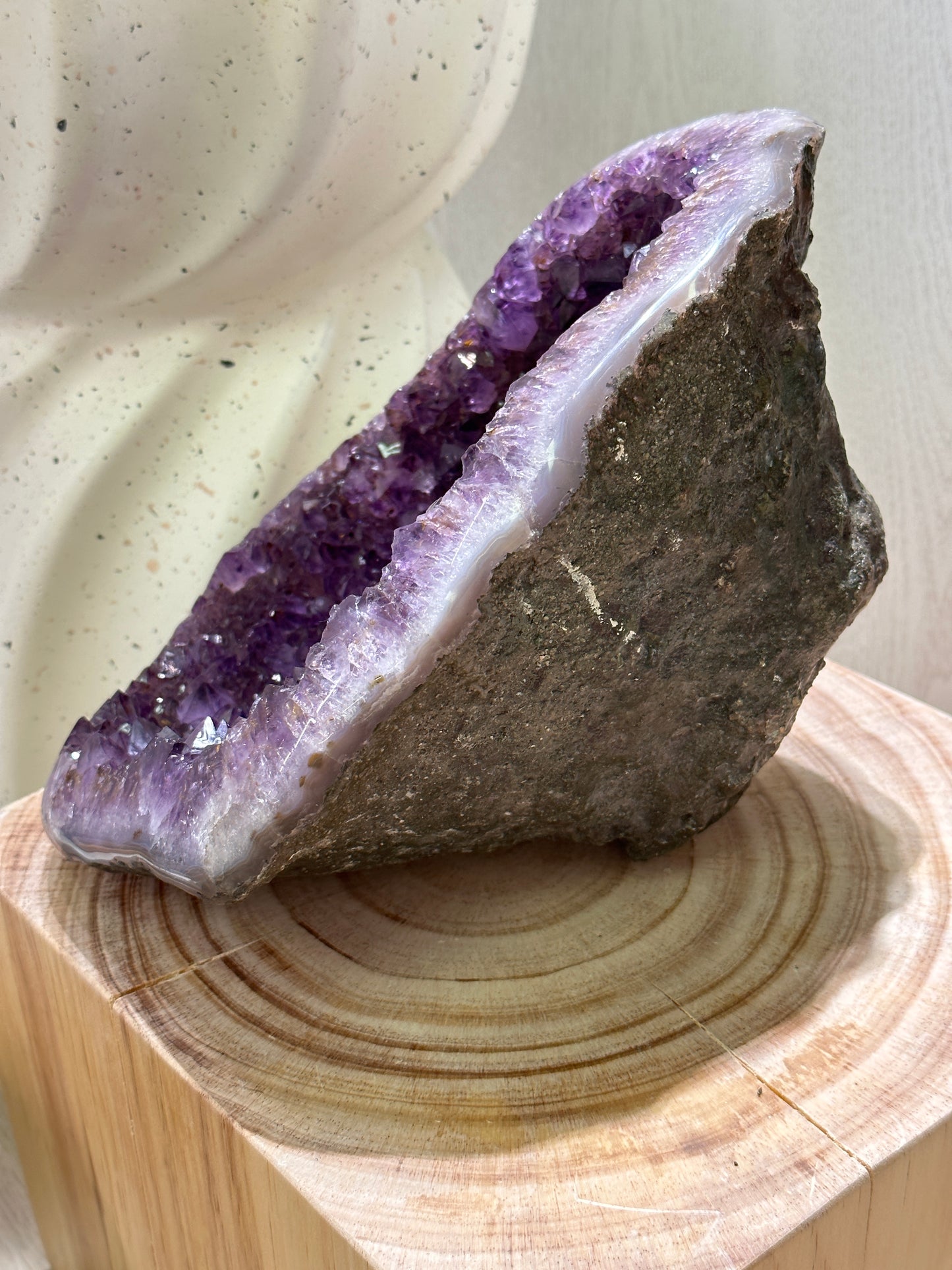 收藏級7KG巴西紫鈦晶洞Brazil Amethyst Rutiled Quartz Geode