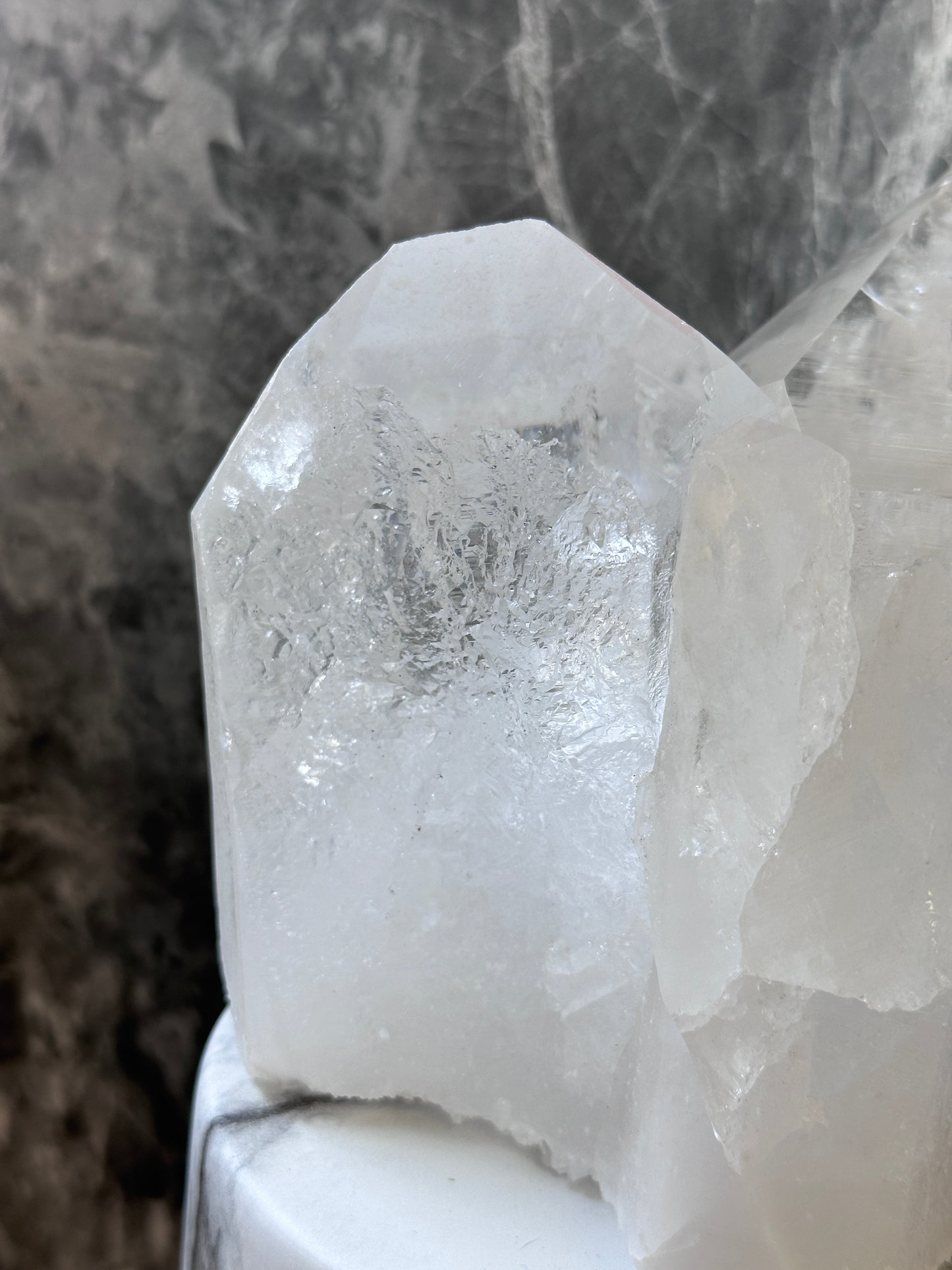 2KG巴西白水晶簇 - ART OF GEM 