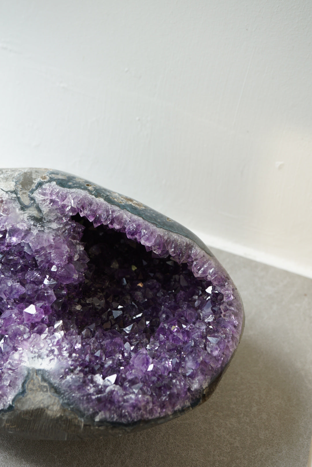 4.4KG 收藏級烏拉圭雙孔帝王紫紫晶洞 - ART OF GEM 