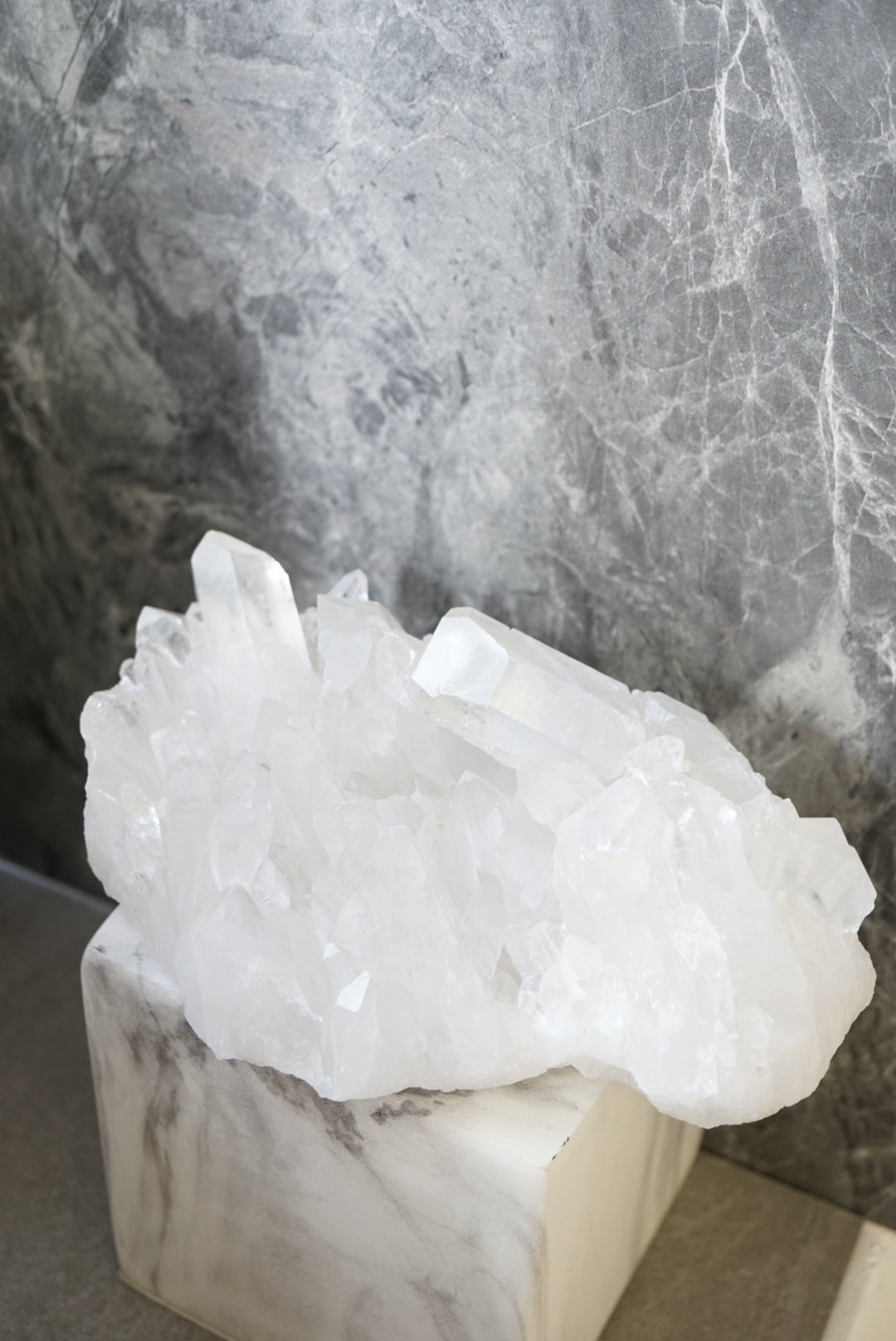 1.4KG巴西白水晶簇 Brazil White Quartz Cluster