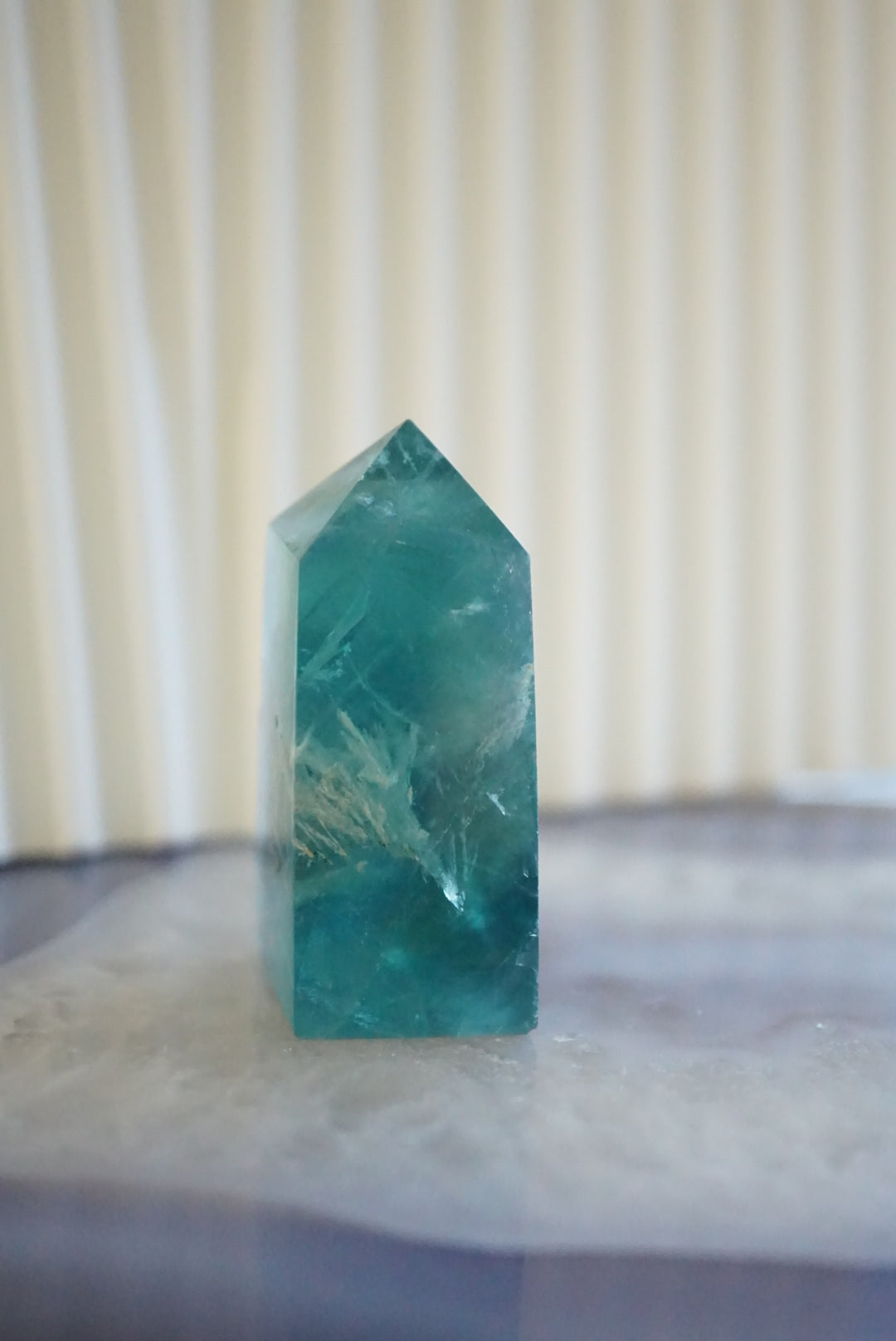 綠羽毛螢石柱  Fluorite Tower