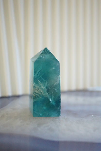 綠羽毛螢石柱  Fluorite Tower - ART OF GEM 