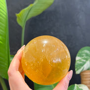 黃方解石球 (84mm)