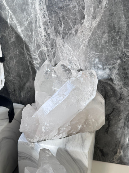 巴西白水晶簇  𝐖𝐡𝐢𝐭𝐞 𝐐𝐮𝐚𝐫𝐭𝐳 𝐂𝐥𝐮𝐬𝐭𝐞𝐫 - ART OF GEM 