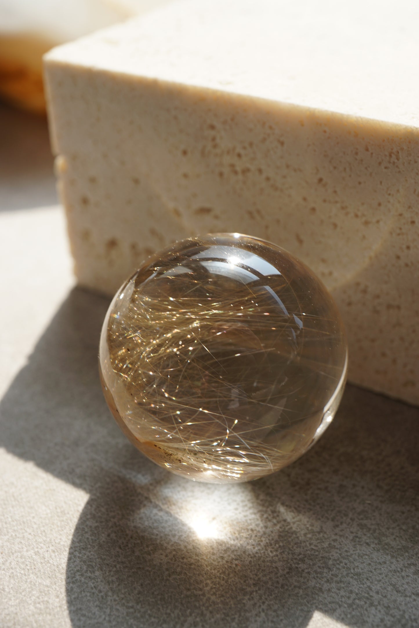 金髮晶球 Golden Rutiled Quartz Sphere