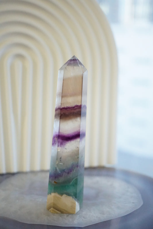 加拿大千層螢石柱 Canada Fluorite Tower