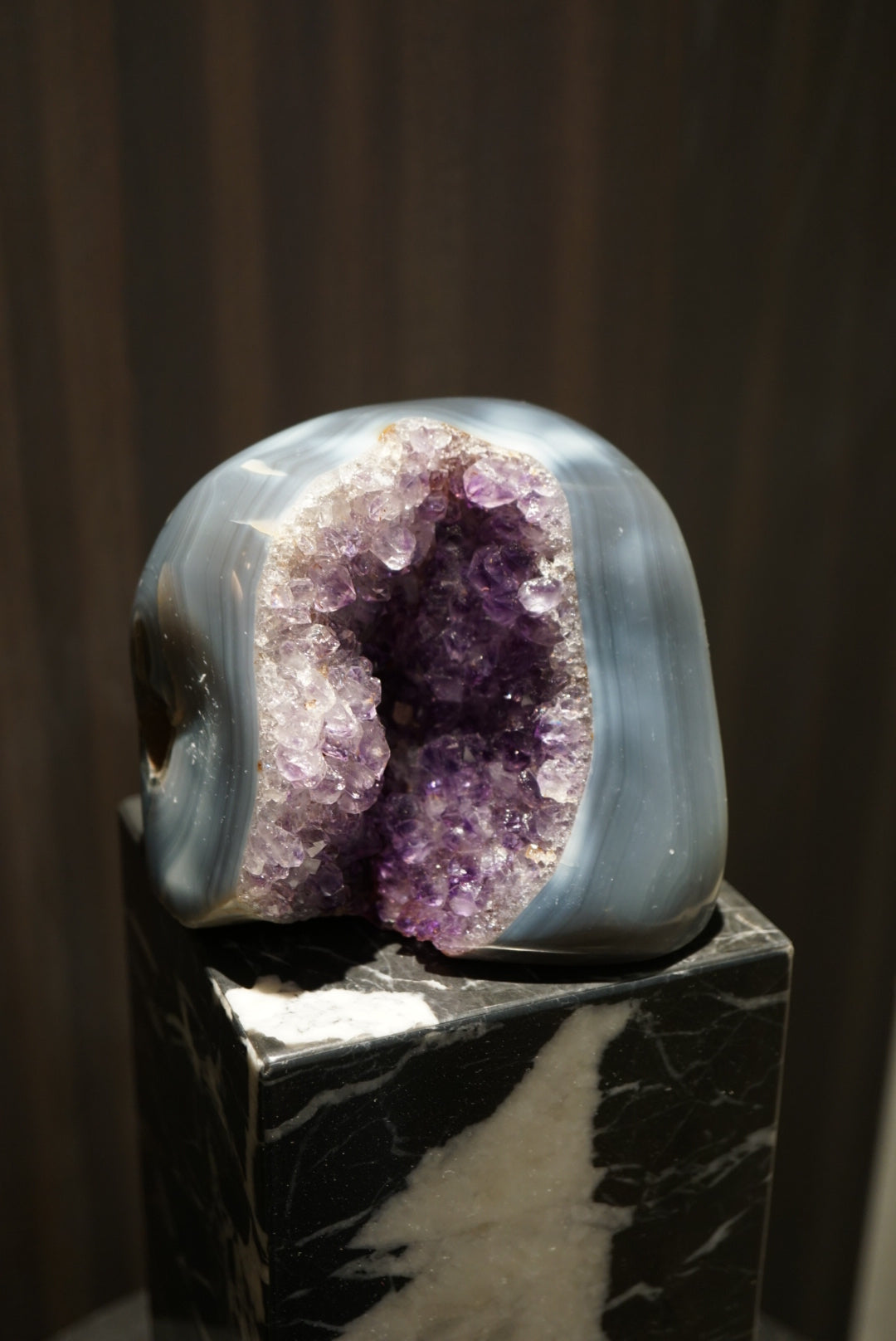 巴西藍紋瑪瑙紫水晶鎮 Brazil Amethyst Cluster with Blue laced agate