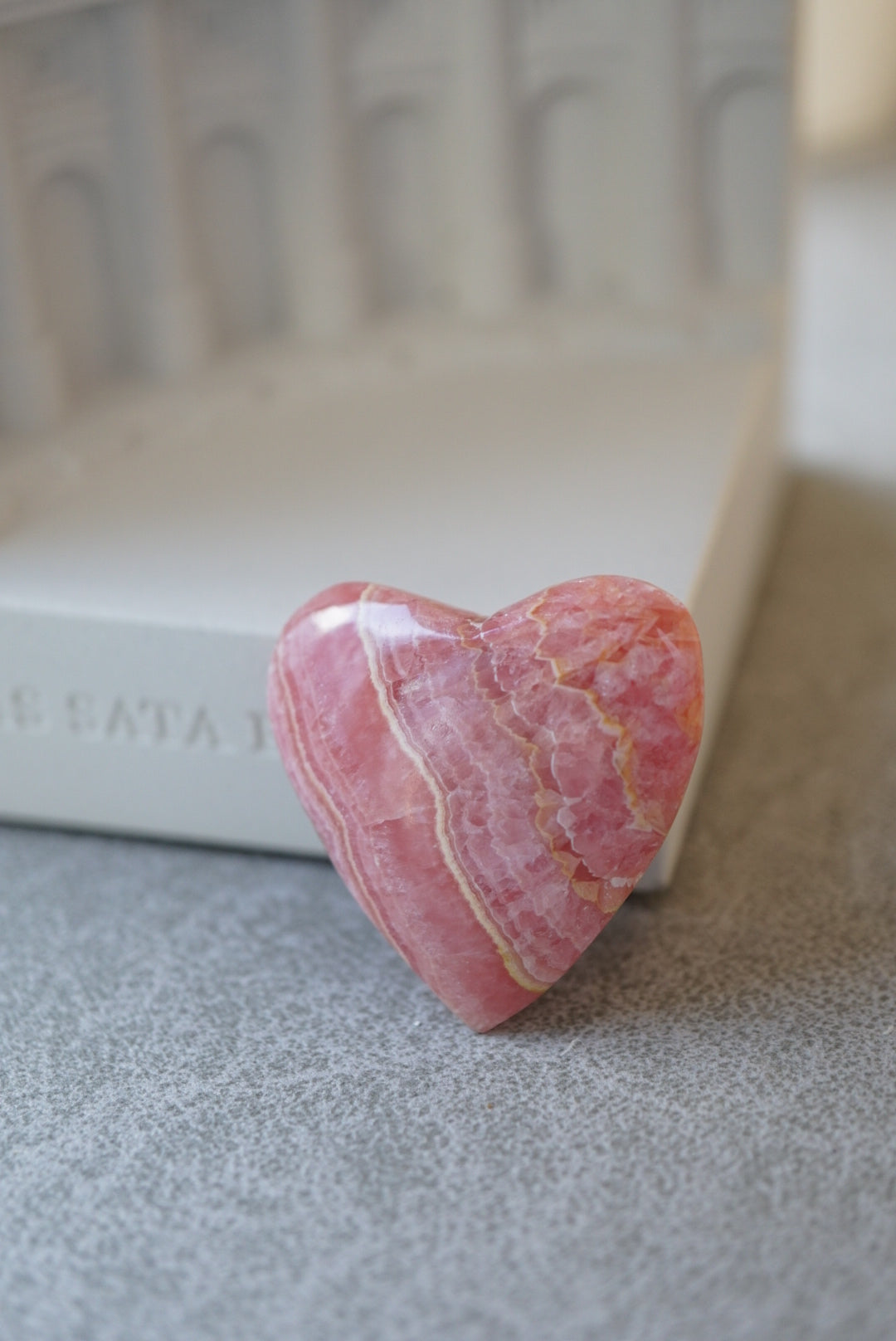 阿根廷紅紋石心心 Rhodochrosite heart