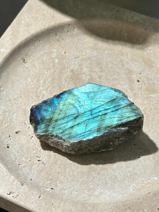 半打磨拉長石Labradorite