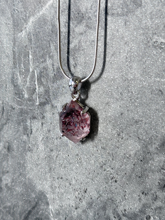 草莓晶超7吊墜（配925 銀鏈） - ART OF GEM 