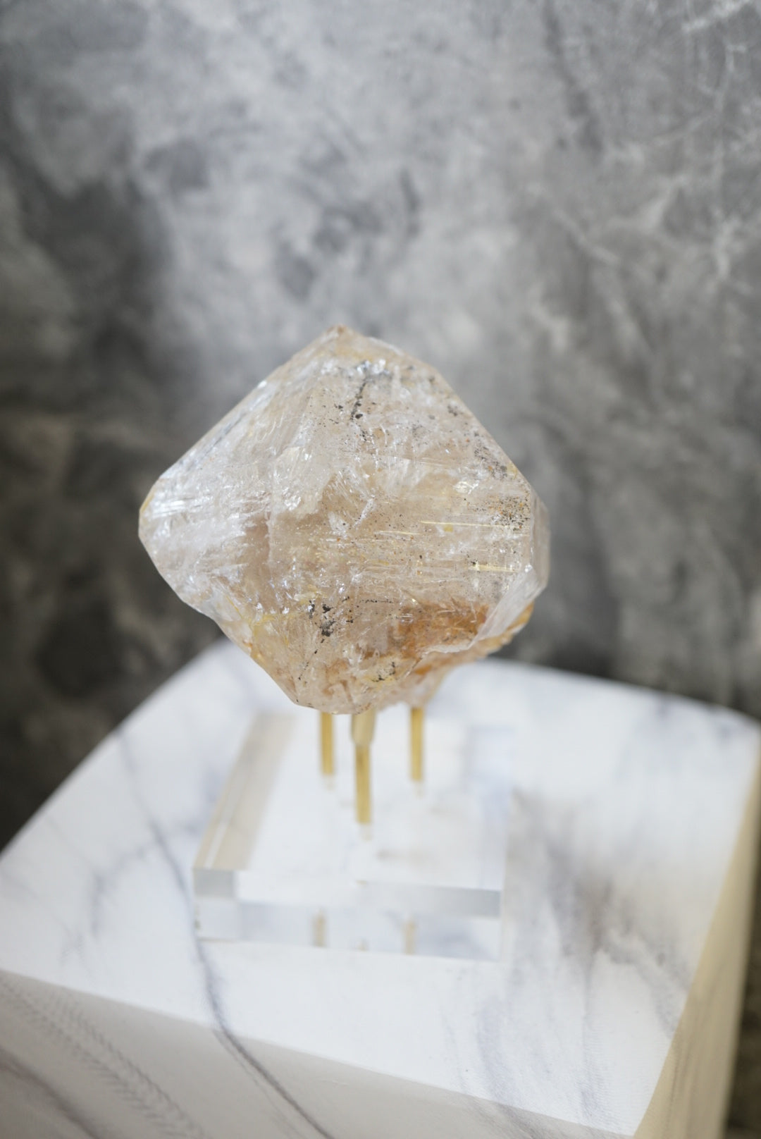 巴基斯坦黃泥骸骨水晶 Pakistan Fenster Quartz