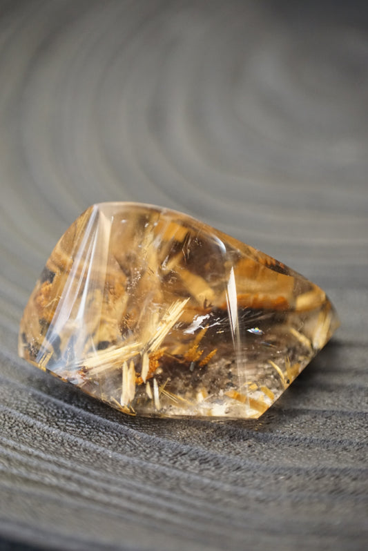 收藏級金鈦晶Golden Rutiled Quartz