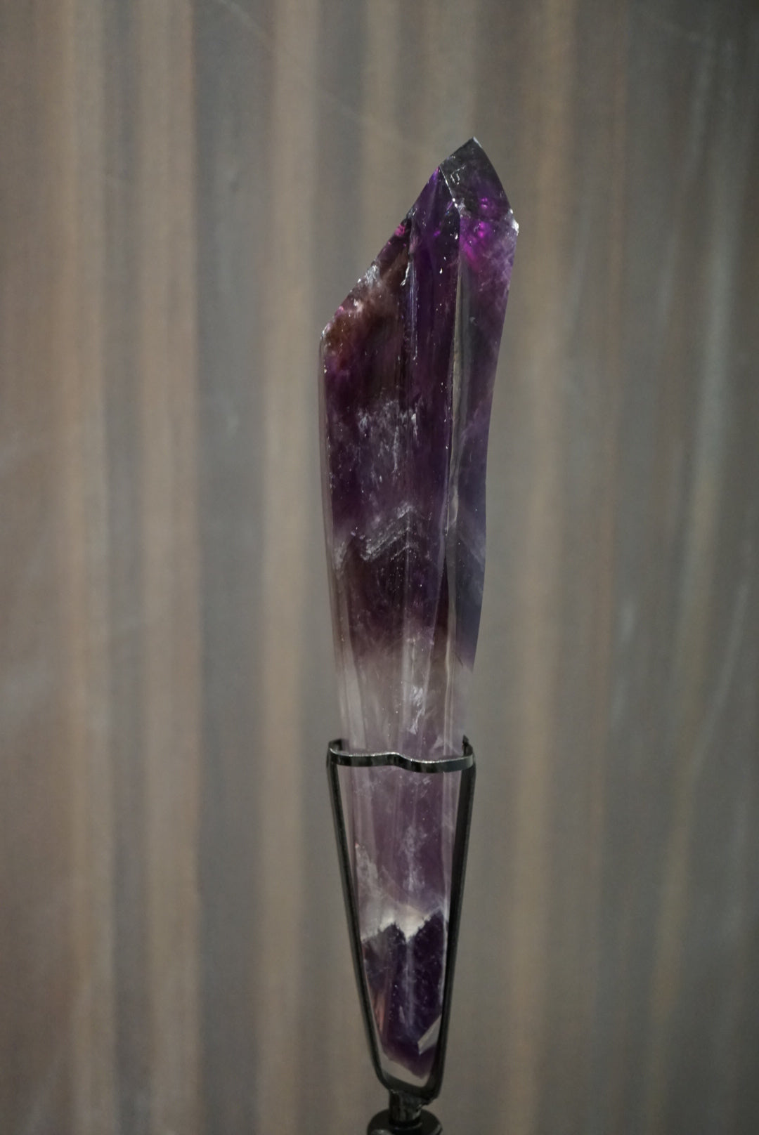 極濃色巴西紫晶權杖 （可旋轉底座）Brazil Scepter Amethyst (with rotating stand)