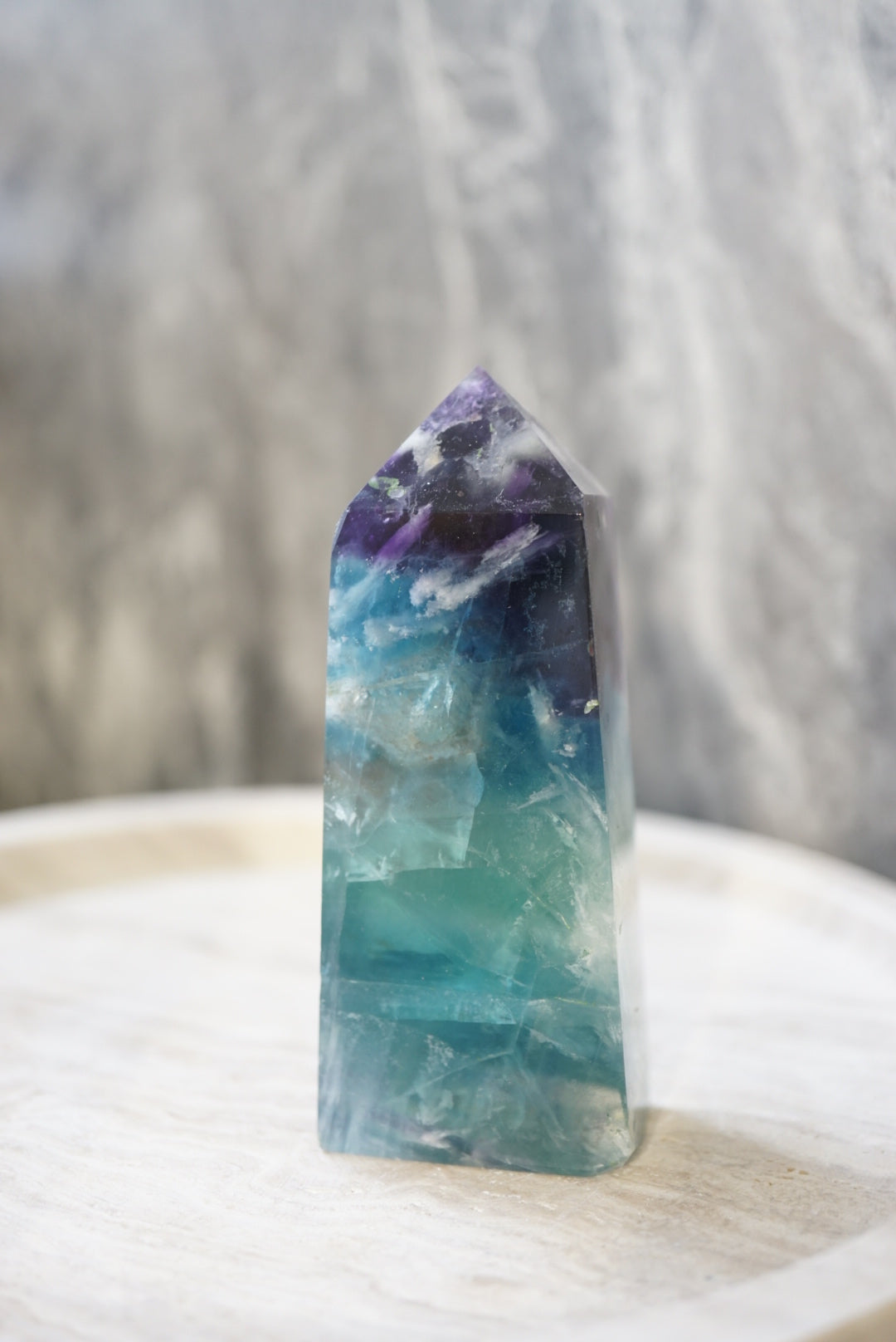 紫藍羽毛螢石柱  Fluorite Tower