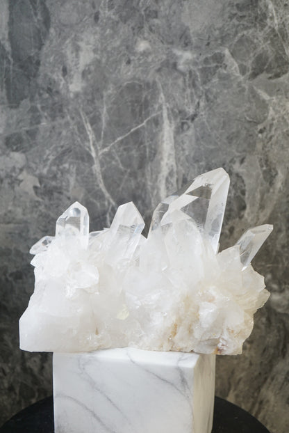 3.8KG 巴西白水晶簇 Brazil White Quartz Cluster - ART OF GEM 