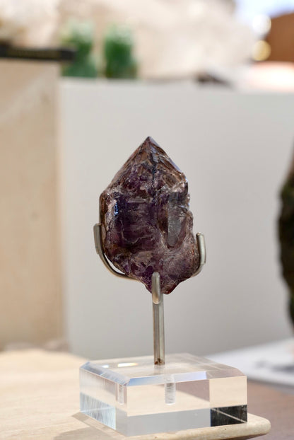 Super Seven (with stand)