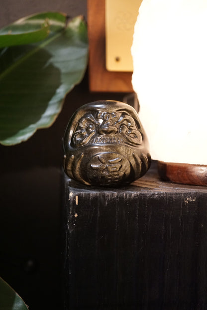 金曜石達摩 (8/10cm) Golden Sheen Obsidian Dharma - ART OF GEM 