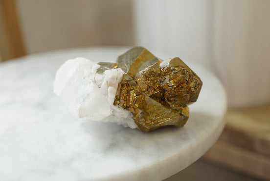 秘魯黃鐵礦原石共生方解石 - ART OF GEM 