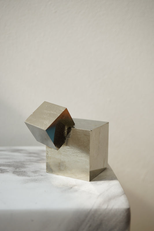 頂級西班牙黃鐵礦原石 - ART OF GEM