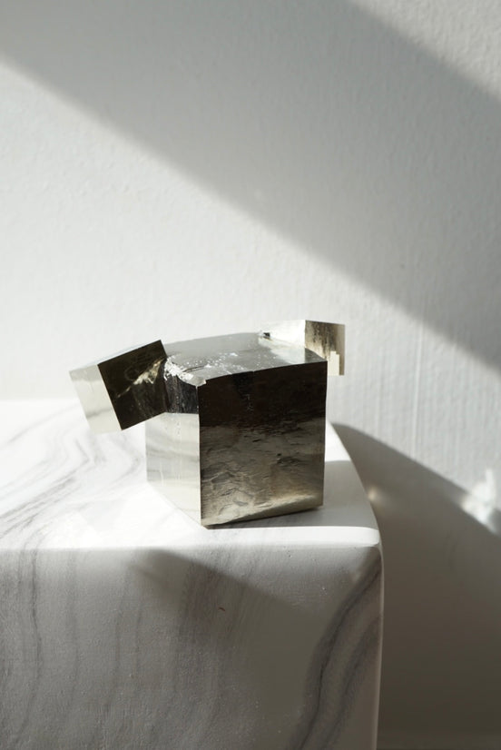 頂級西班牙黃鐵礦原石 - ART OF GEM 