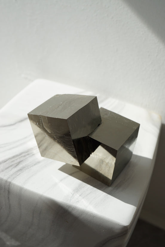 頂級西班牙黃鐵礦原石 - ART OF GEM 