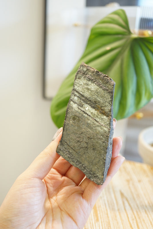 金運石原石 - ART OF GEM