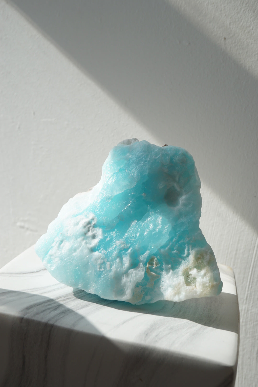 藍加勒比方解石原石 - ART OF GEM 