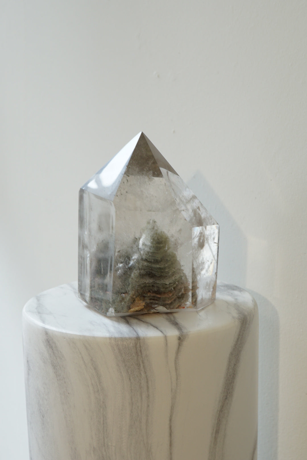 千層金字塔綠幽靈柱 - ART OF GEM 