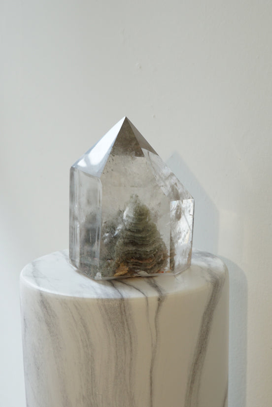 千層金字塔綠幽靈柱 - ART OF GEM 