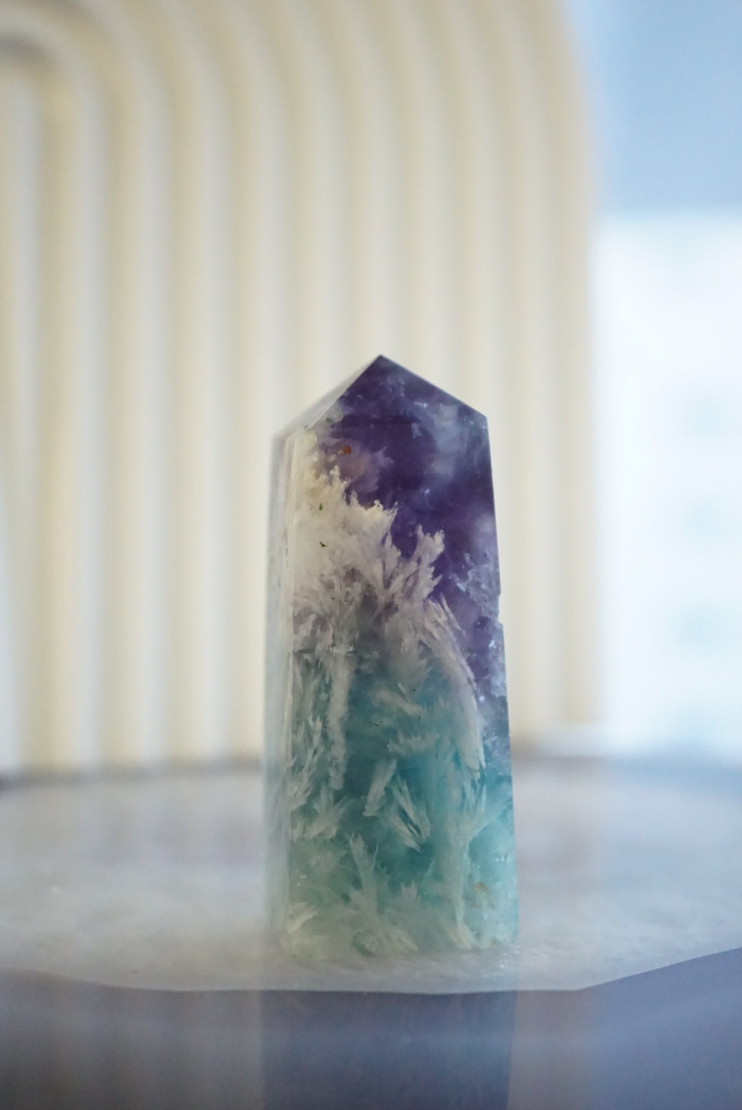 紫藍羽毛螢石柱 - ART OF GEM 
